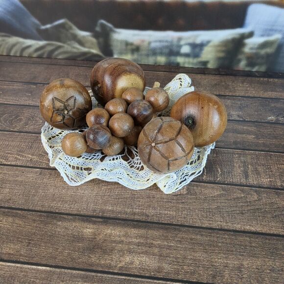 Vintage Wooden Fruit 5pc. Mid Century Home Decor Boho Eclectic Cottage 1960s - Picture 11 of 11